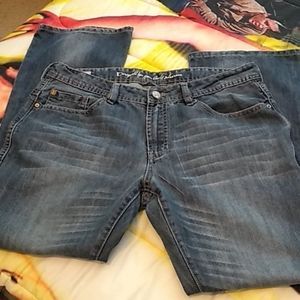 I jeans by Buffalo 👖